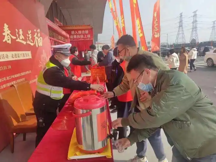 春运嘉兴高速交警安全措施_春运嘉兴高速交警整治_高速交警